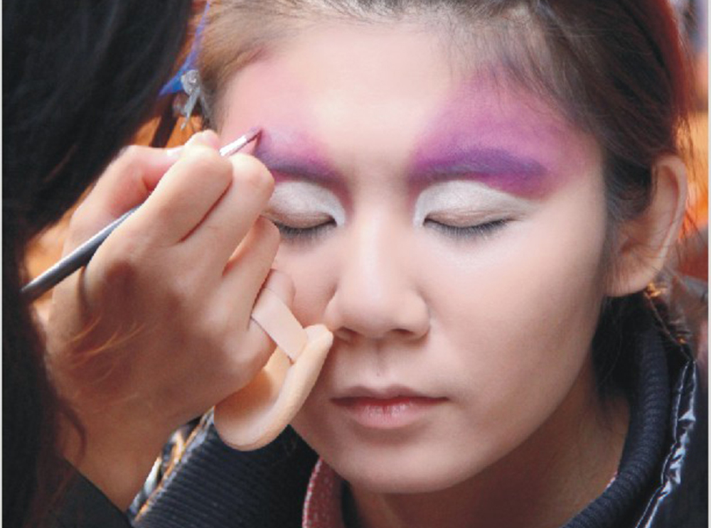 2011屆形象設(shè)計大專創(chuàng)意造型秀